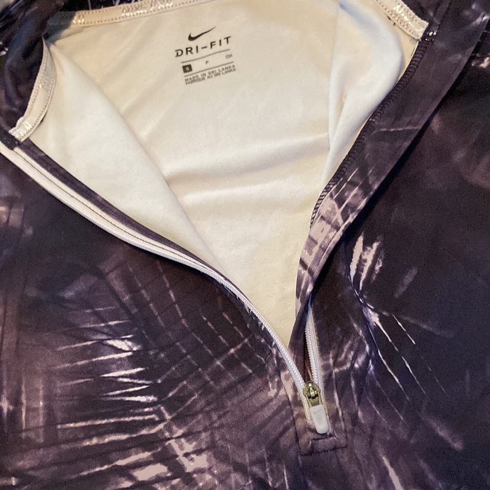 Nike Pro Dri-fit.   Womens small - Picture 3 of 5